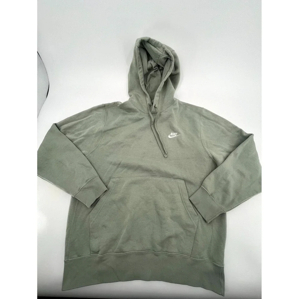 Nike Club Fleece Hoodie Mens Medium Green Cotton Swoosh Logo Lined Standard Fit